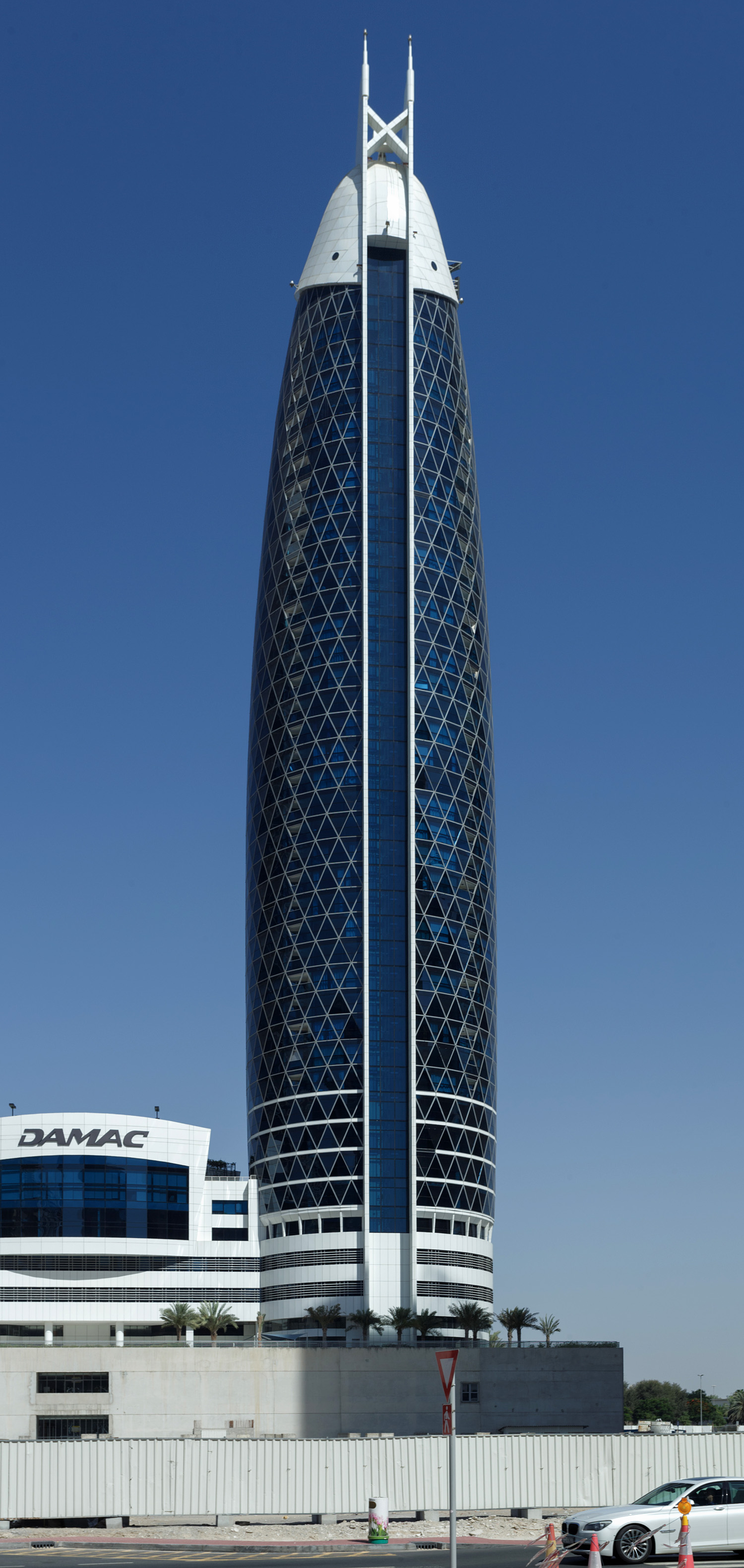 Park Tower 2, Dubai - View from the northwest. © Mathias Beinling